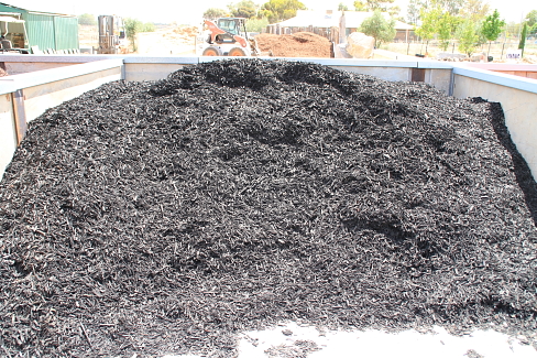 Bulk Black Dyed Mulch